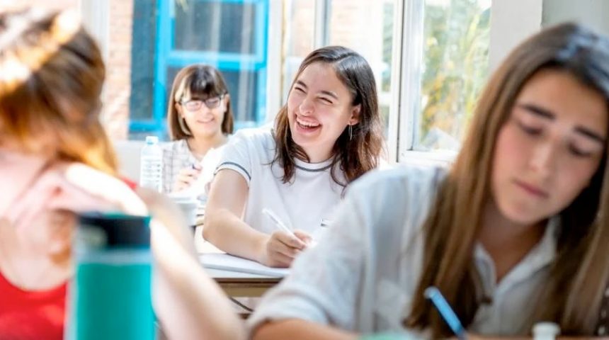 TU FUTURO EMPIEZA CON MASTER D TU FUTURO EMPIEZA CON MASTER D