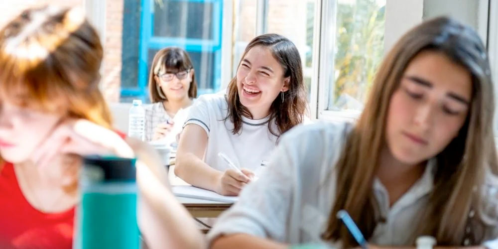 TU FUTURO EMPIEZA CON MASTER D TU FUTURO EMPIEZA CON MASTER D